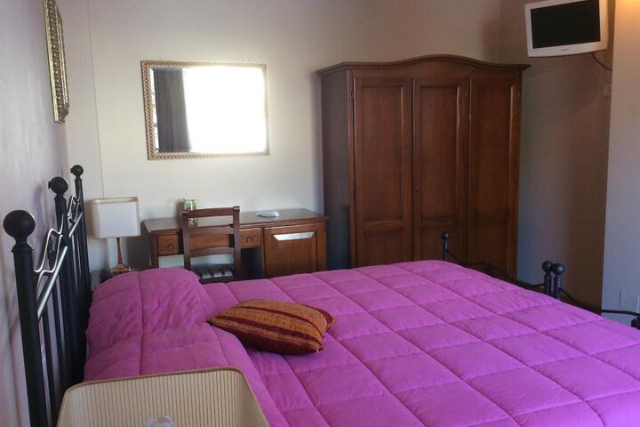 Room 17 of 61