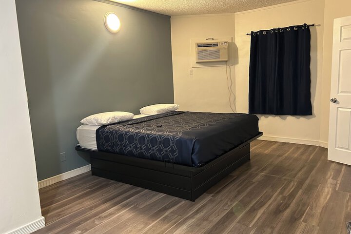 Room 4 of 19