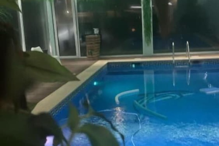 Pool 7 of 16