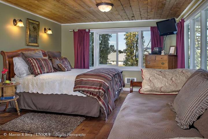 Room 3 of 19