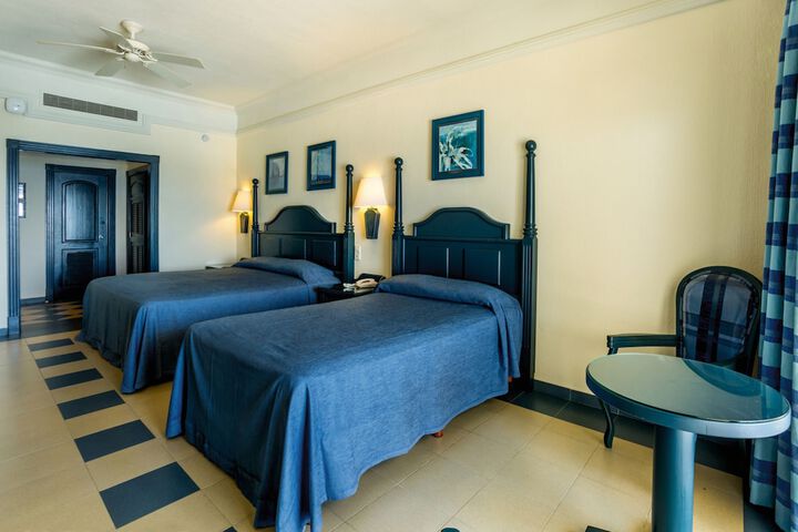 Room 35 of 130