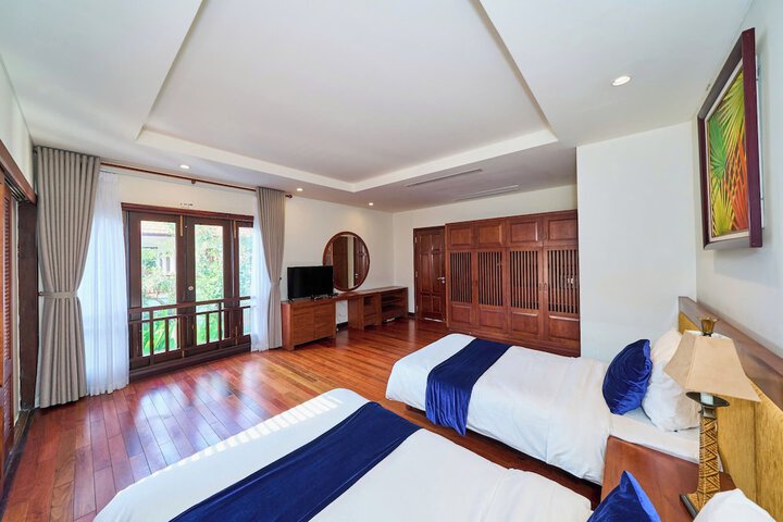Room 33 of 125
