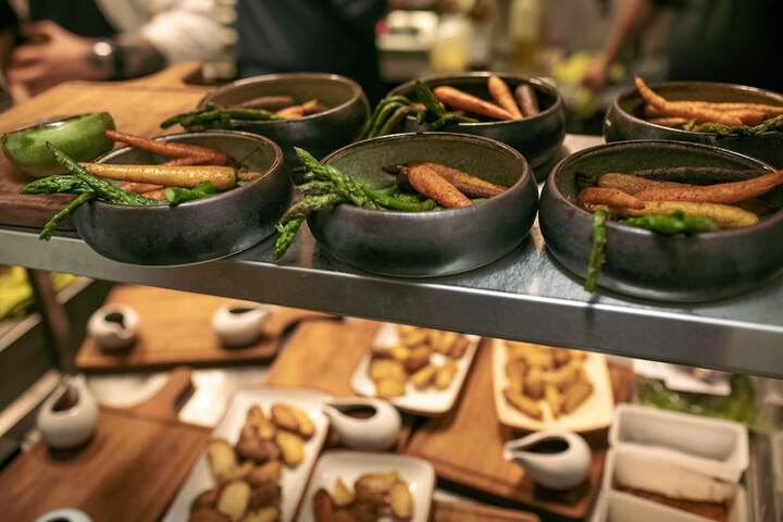 Dining 63 of 97
