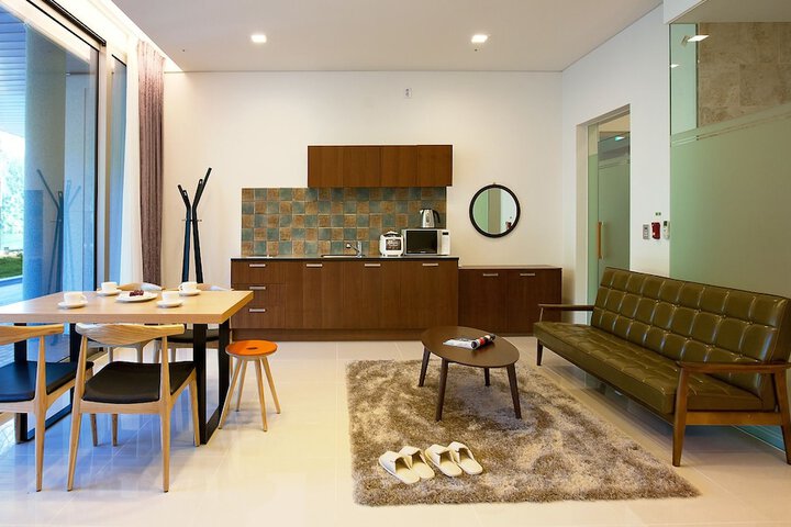 Room 5 of 34