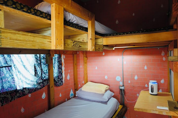 Room 20 of 42