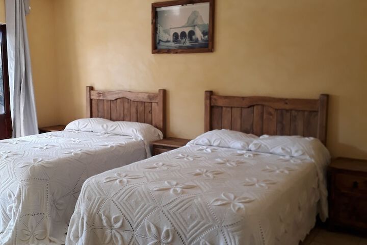 Room 3 of 38