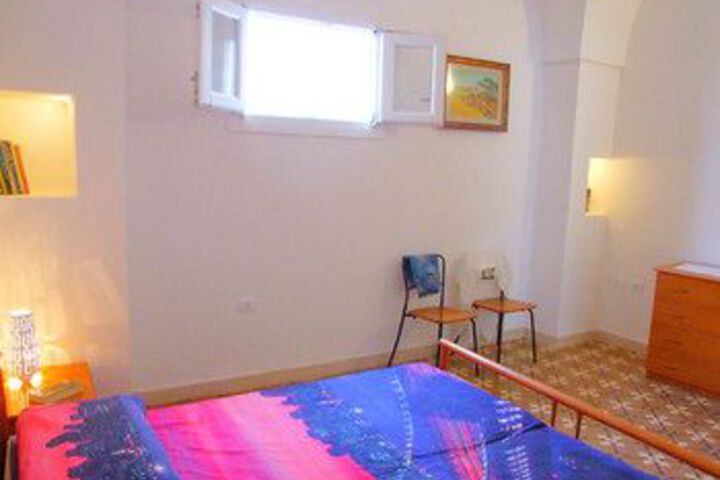 Room 11 of 22