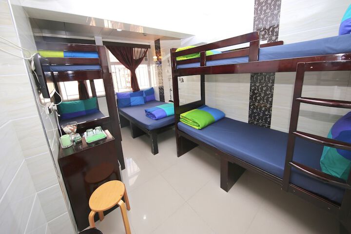 Room 38 of 119