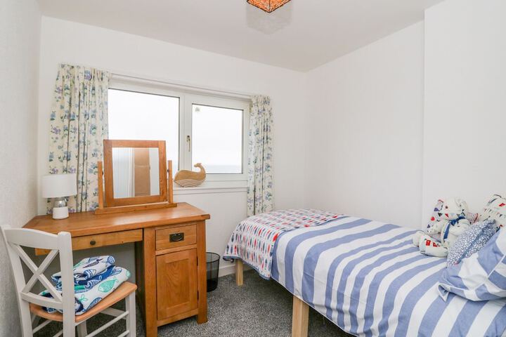 Room 4 of 24