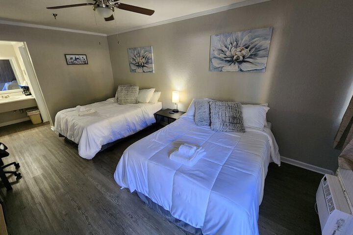 Room 6 of 37