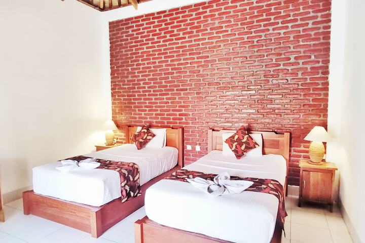 Room 4 of 44