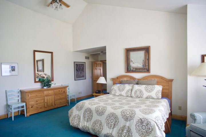 Room 10 of 60