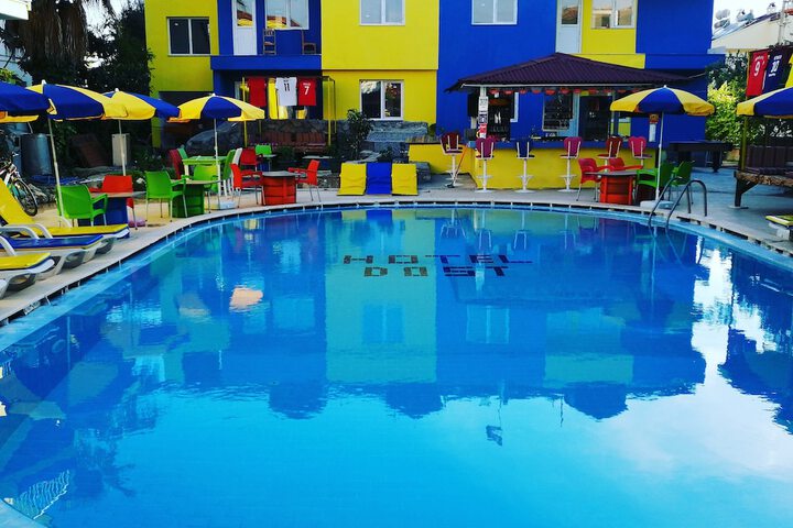 Pool 15 of 24