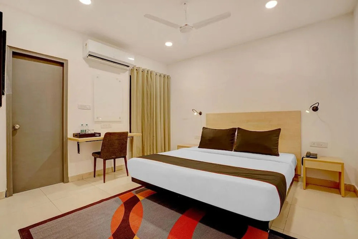 Room 2 of 18