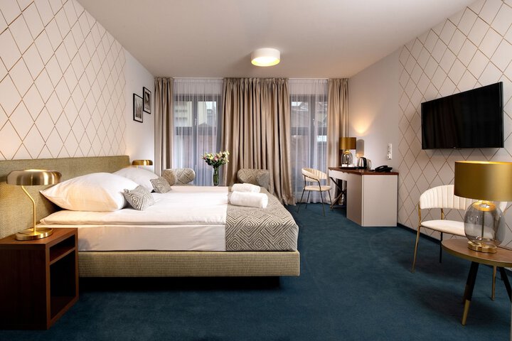 Room 35 of 70
