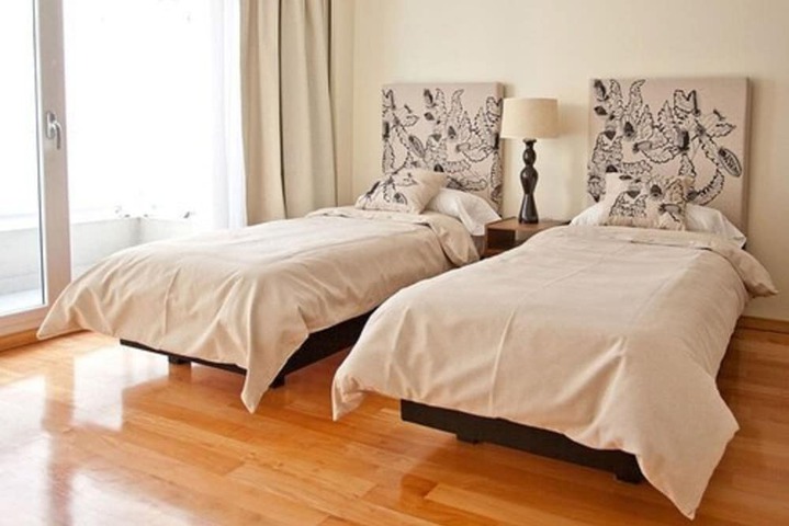 Room 8 of 28