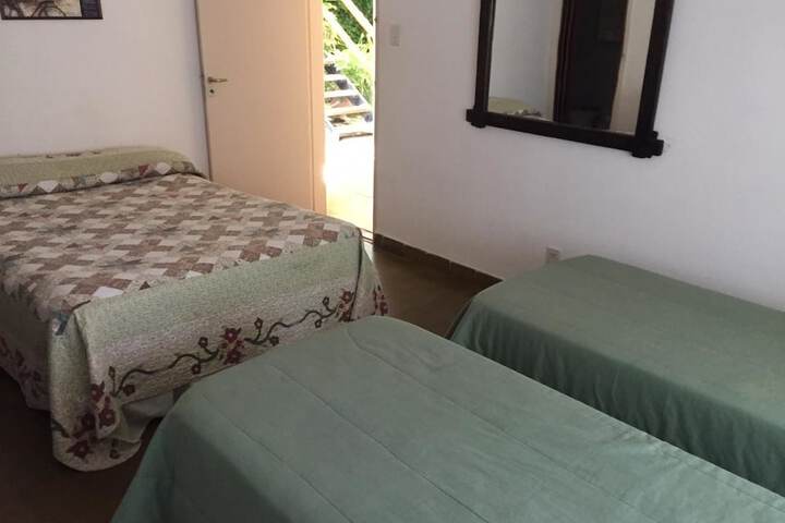Room 5 of 9