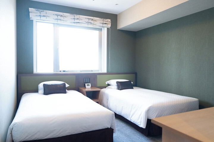 Room 6 of 69