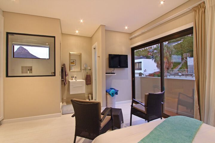 Room 40 of 113