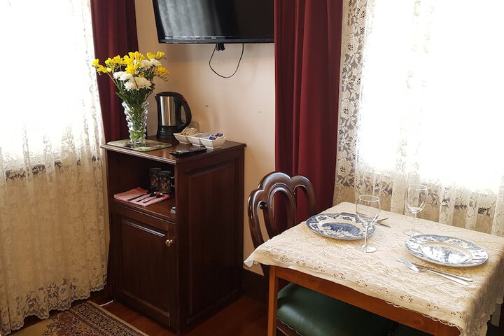 Room 11 of 20