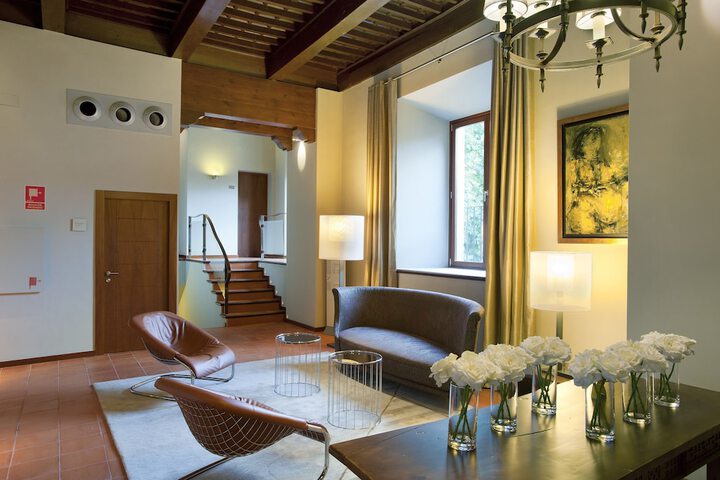 Hotel Interior 7 of 67
