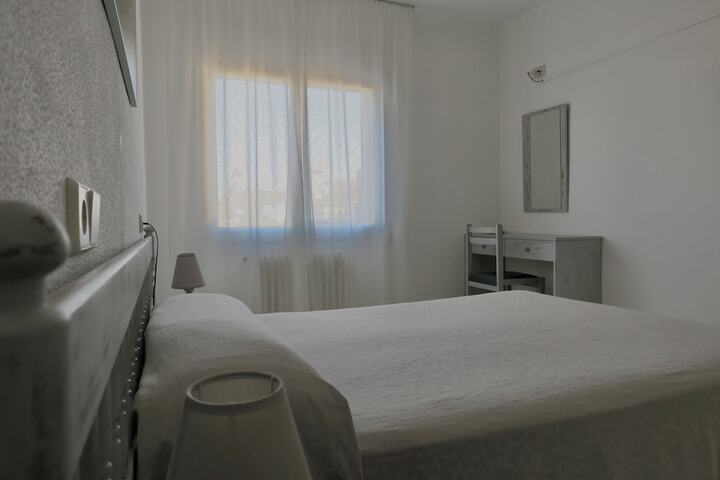 Room 8 of 47