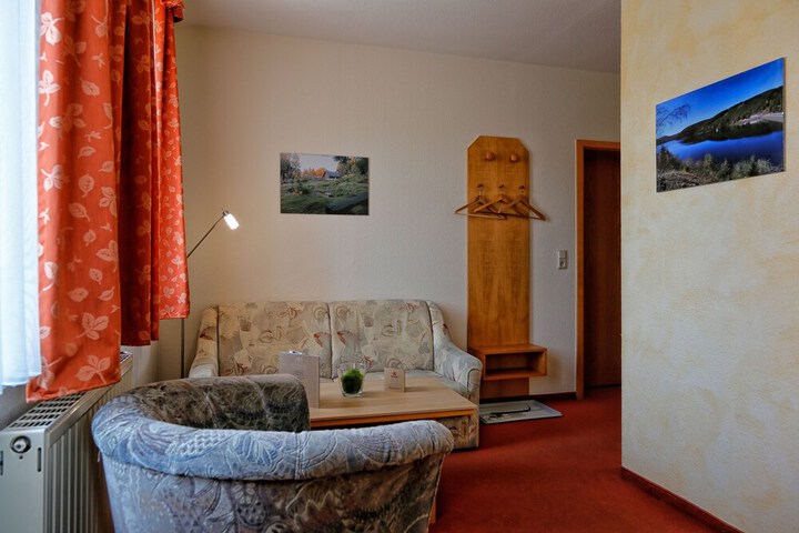 Room 12 of 63