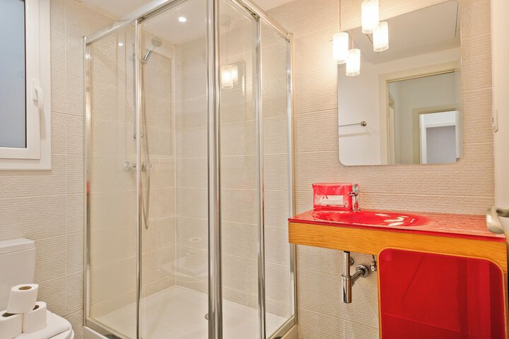 Clean Restrooms