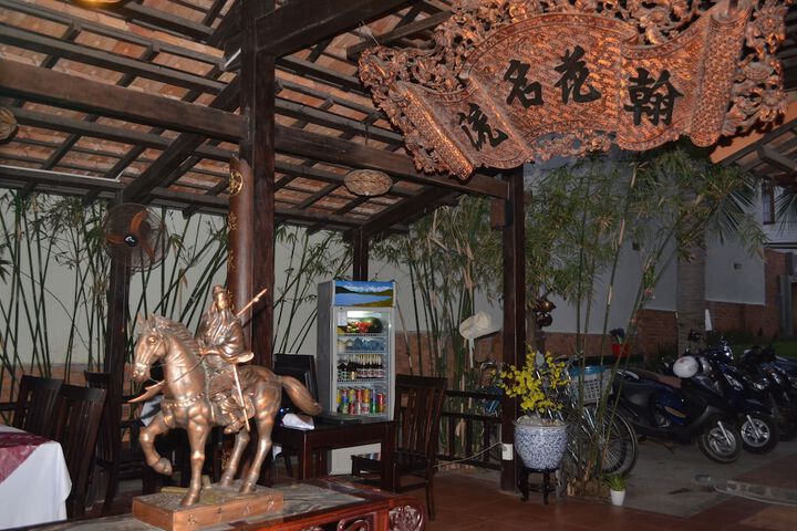 Restaurants