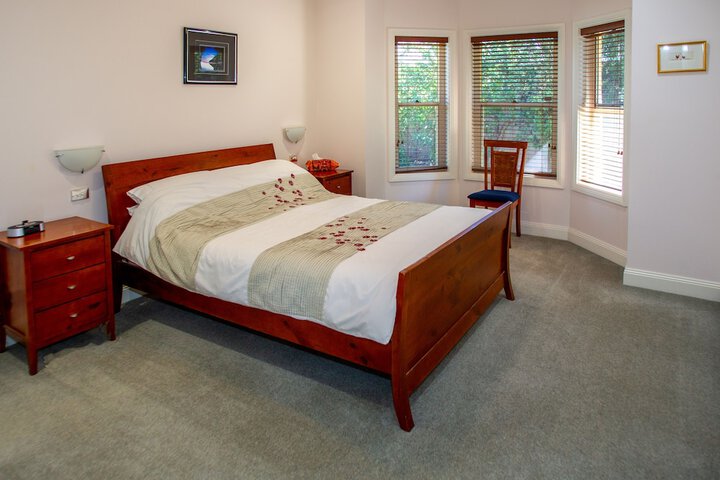 Room 3 of 36