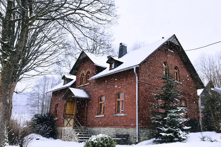 Cozy Holiday Home in Gürth With Private Garden