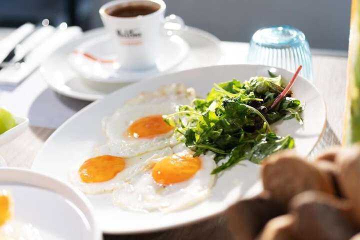 Breakfast/Coffee Service 94 of 105
