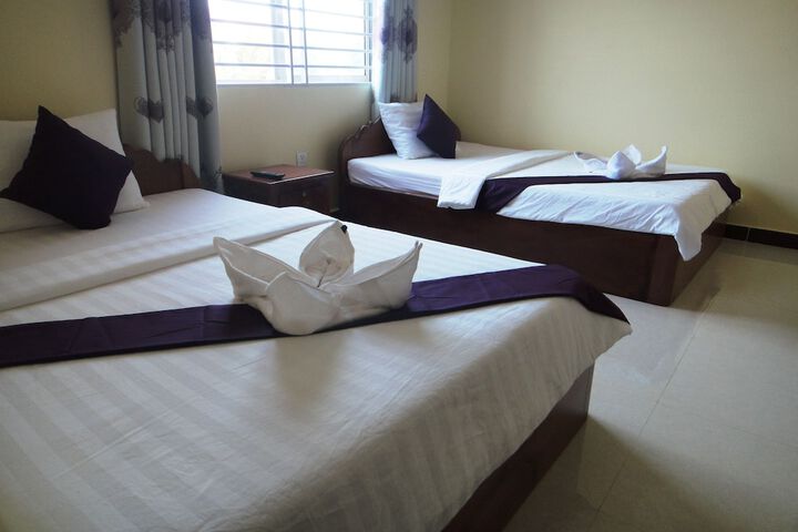 Room 13 of 23