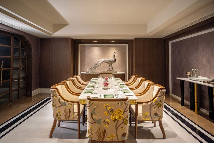 Dining 57 of 84