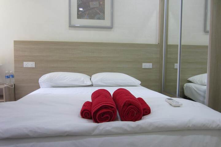 Room 12 of 52