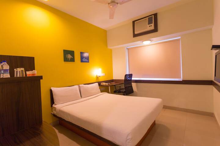 Room 10 of 48