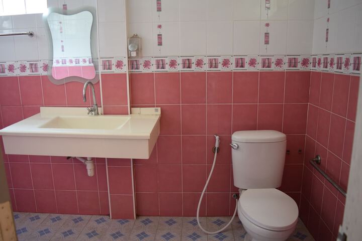 Room 16 of 31