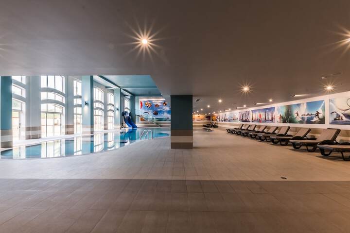 Pools & Facilities