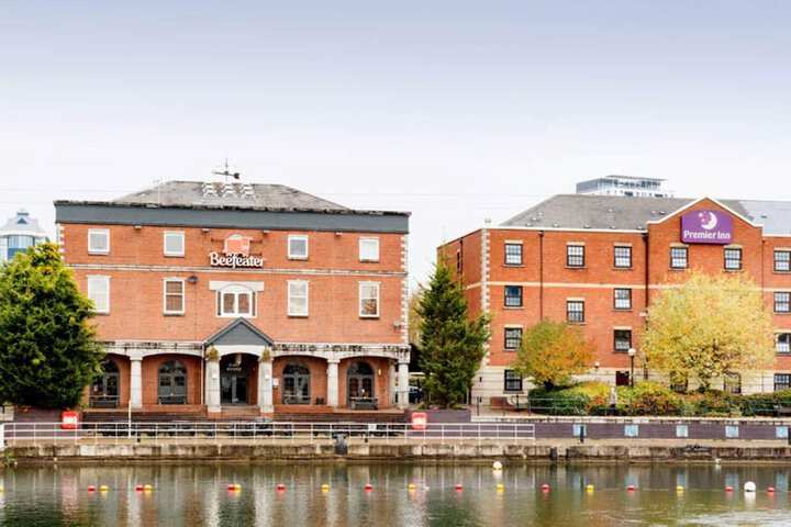 Exterior of Premier Inn Manchester Salford Quays