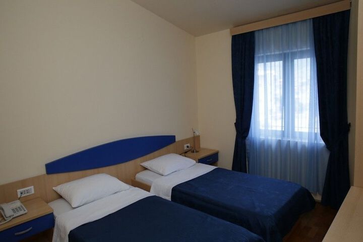 Room 2 of 12
