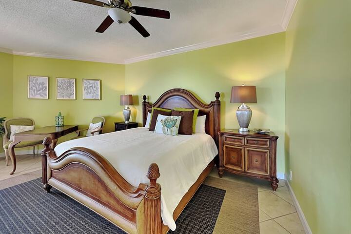 Room 18 of 27