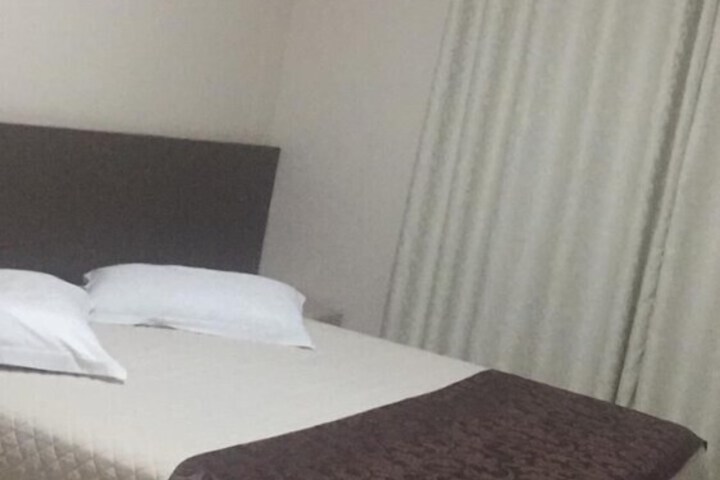 Room 10 of 43