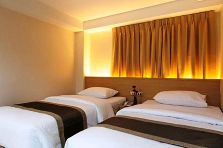 Room 15 of 29