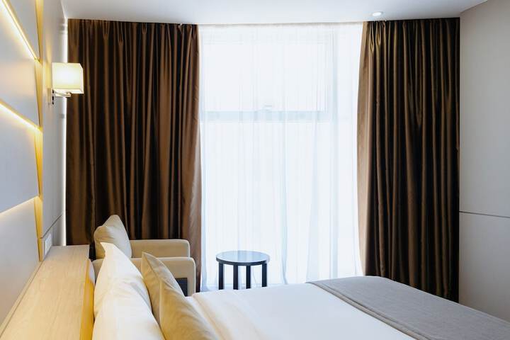 Room 45 of 80