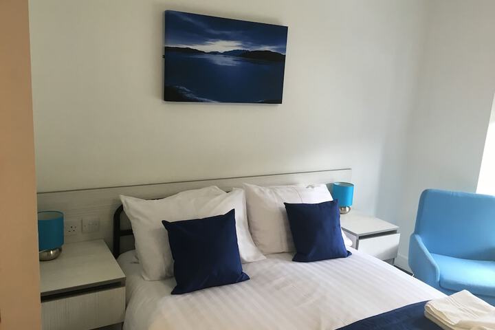 Room 12 of 23