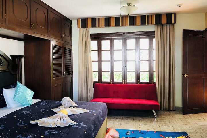 Room 80 of 170