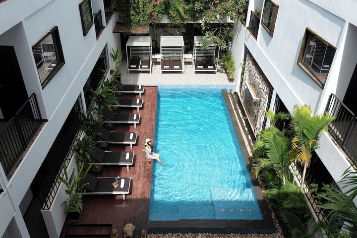 The Calm Oasis