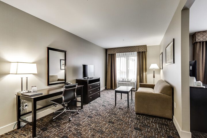 Room 25 of 48