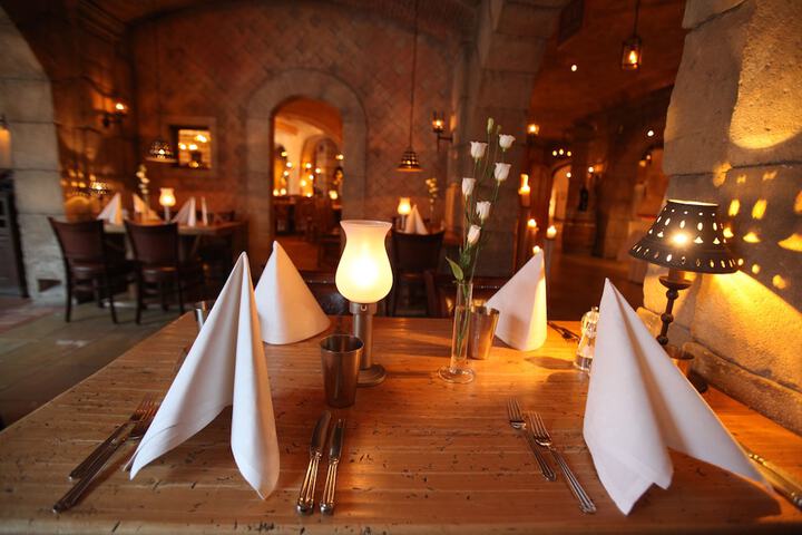 Dining 45 of 57