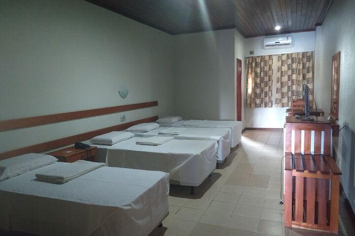 Room 4 of 4